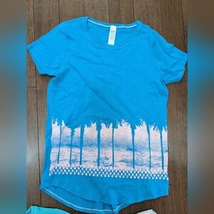 Ivivva size 12 tee shirt